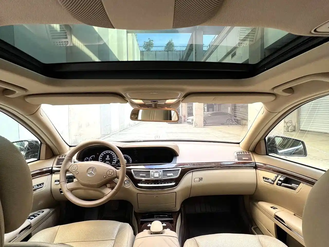 Mercedes-Benz S-Class 2010 S 350 L Luxury фото 3