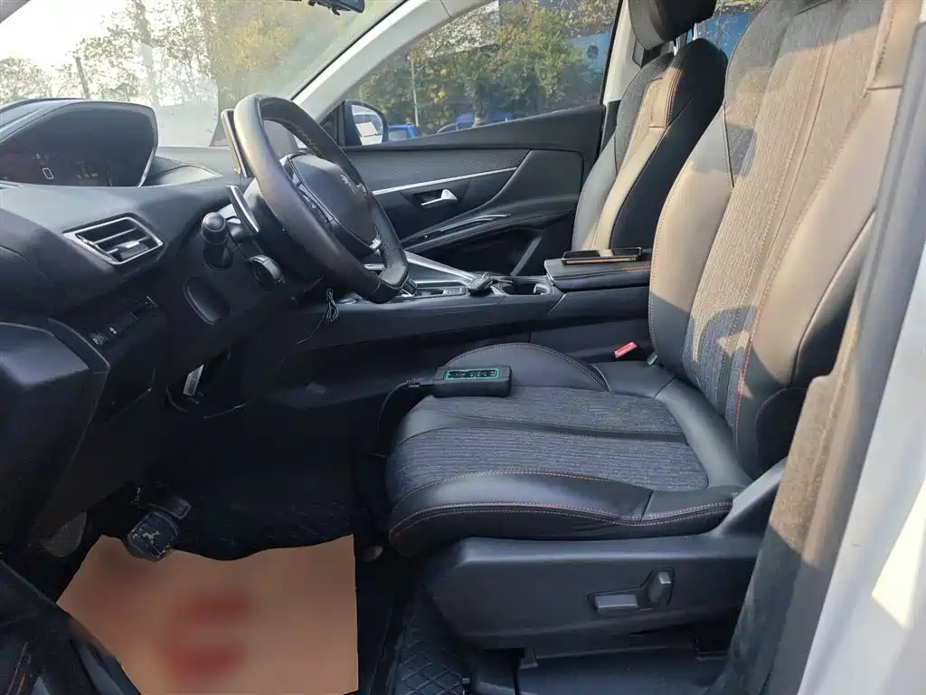 Peugeot 5008 2017 350THP 7-seat Elite Edition фото 15
