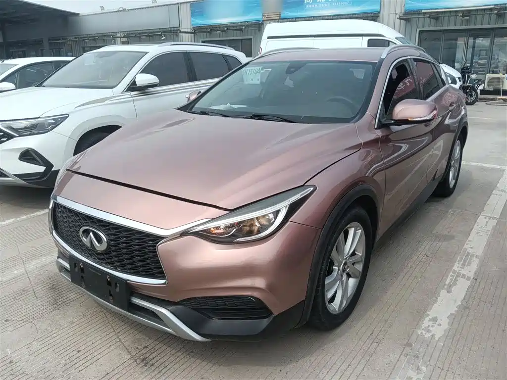 Infiniti QX30 2018 2017 1.6T 2WD Fashion Edition