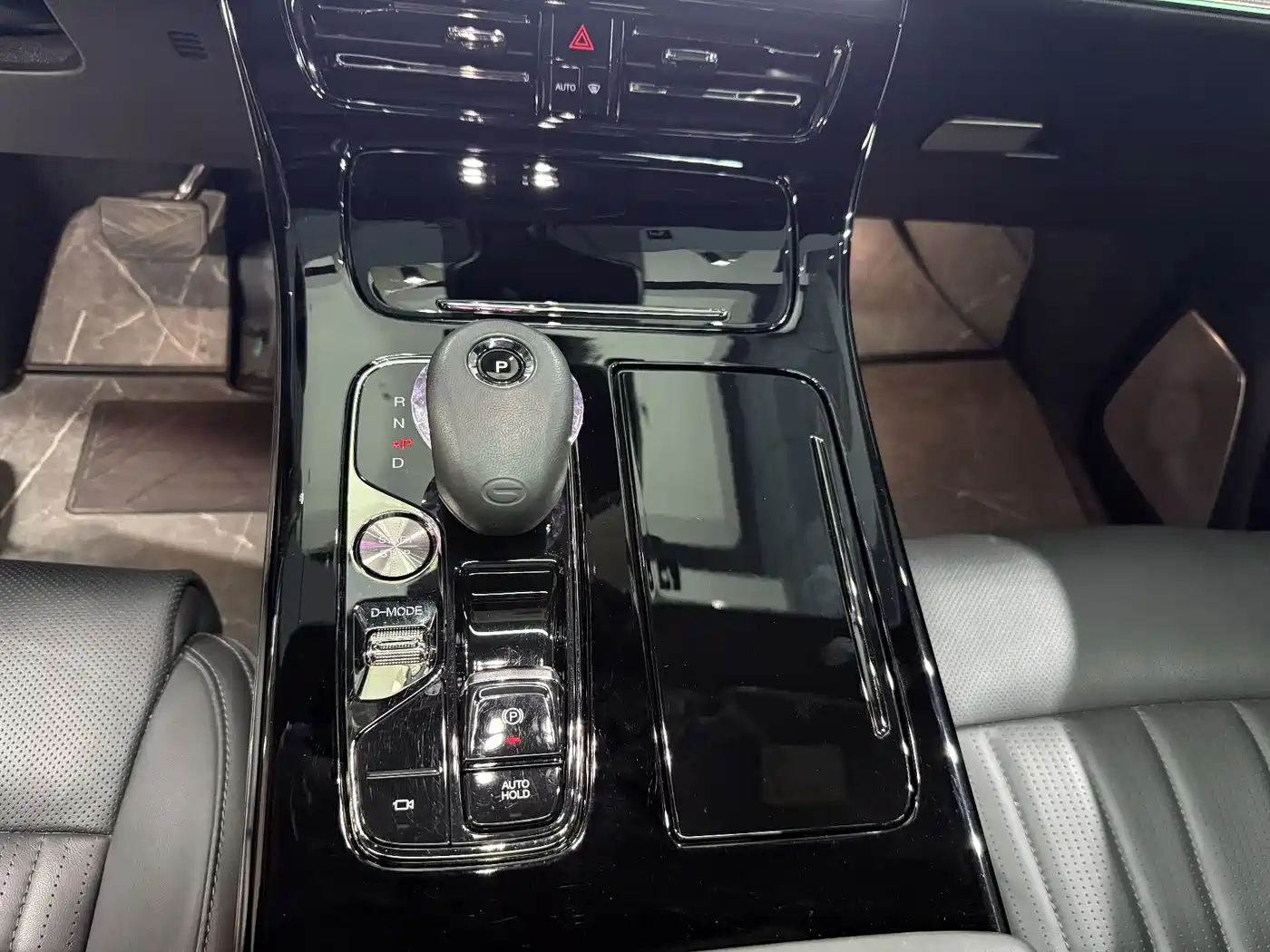 GAC Trumpchi Trumpchi M8 2023 Model Master Series 400T Flagship Edition фото 44