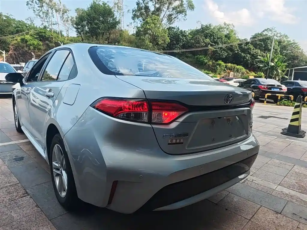 Toyota Levin 2021 185T CVT Luxury Edition фото 5