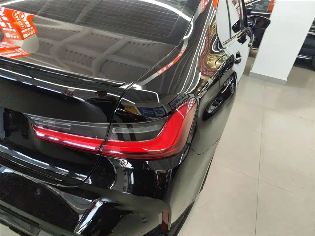BMW 3 Series 2024 325Li M Sport Shadowline Package фото 24