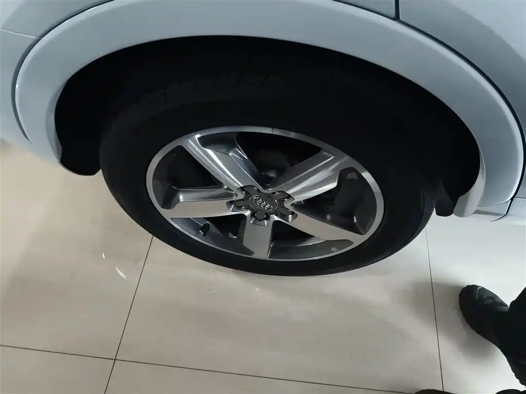 Audi Q3 2016 35 TFSI Heritage Edition Comfort фото 26