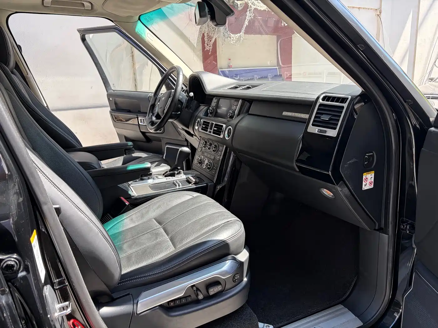 Land Rover Range Rover 2011 5.0 SC V8 Ultimate Edition фото 12