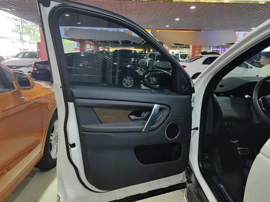Land Rover Discovery Sport 2021 249PS R-Dynamic S Performance Edition фото 7