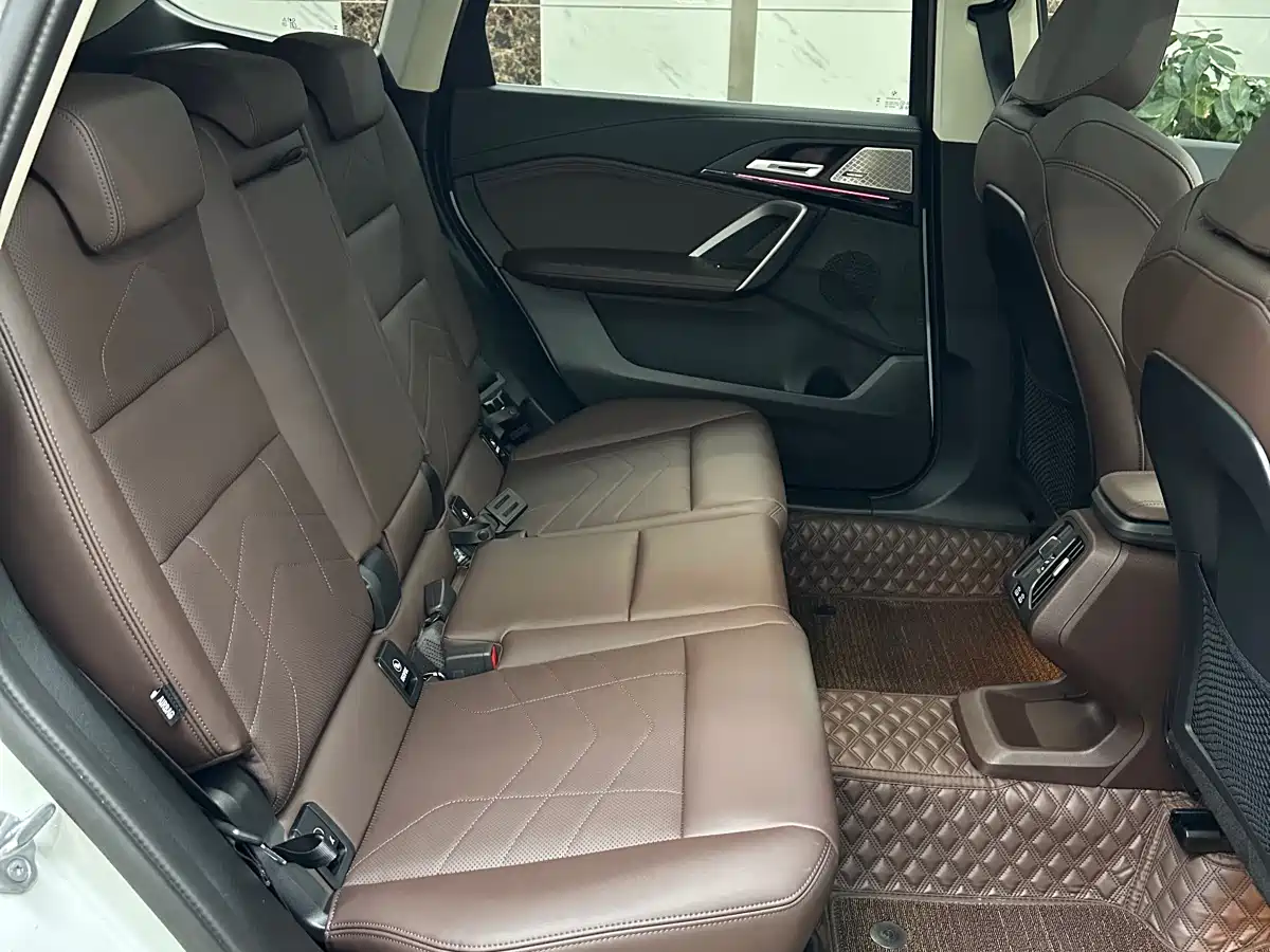 BMW X1 2024 sDrive25Li X Design Package фото 13