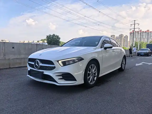  Mercedes-Benz Mercedes-Benz A-Class 2020 Facelift A 200 L Sport Sedan Fashion