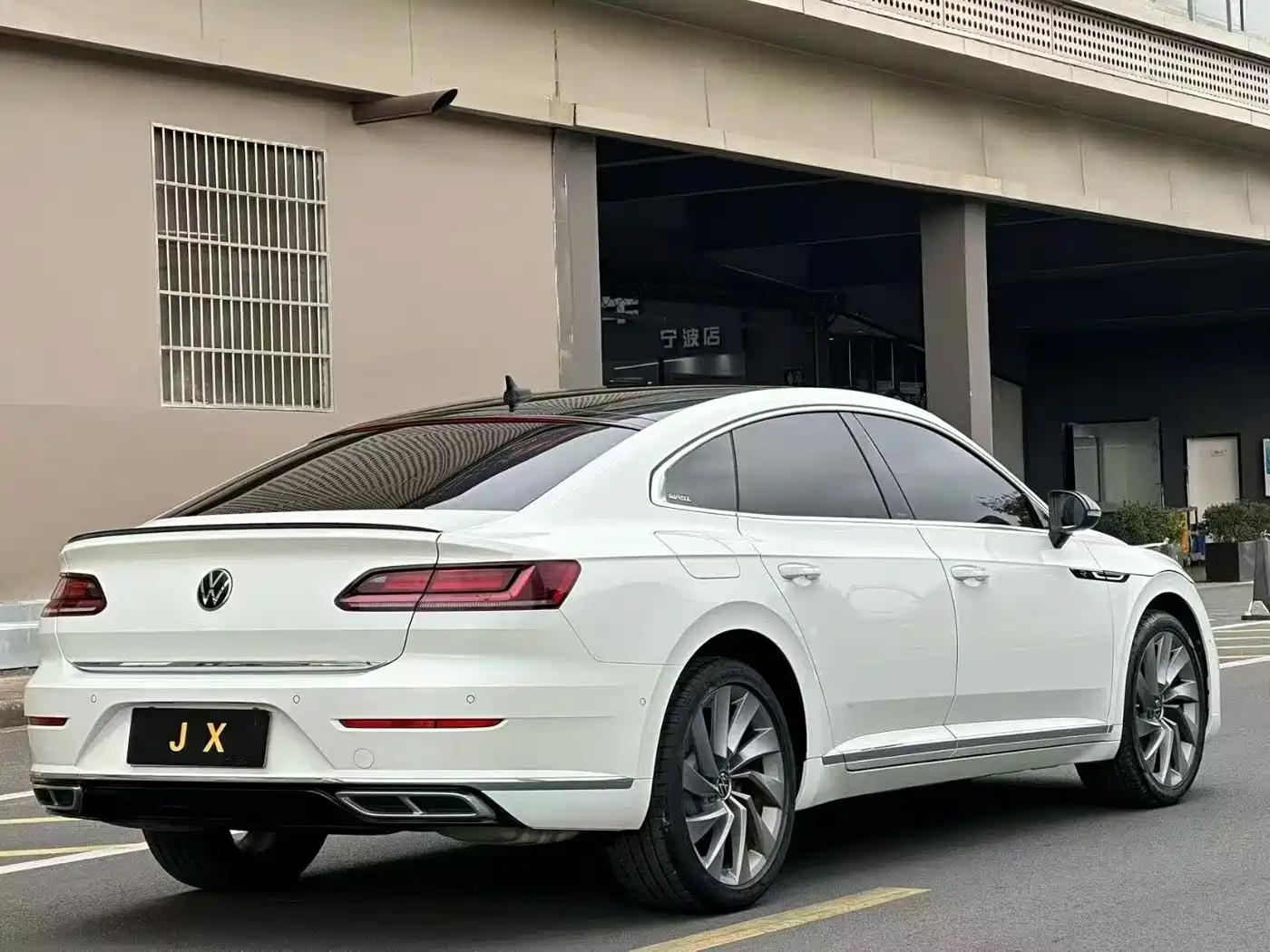 Volkswagen FAW-Volkswagen CC 2023 380TSI Eye-catching Edition фото 8