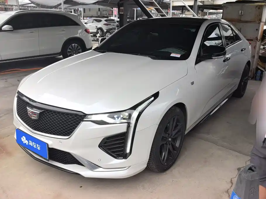 CADILLAC CT4