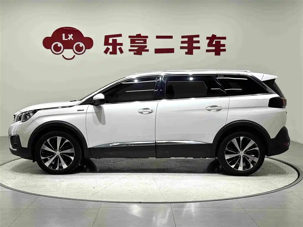 Peugeot 5008 2018 2017 380THP 7-seat Luxury Edition