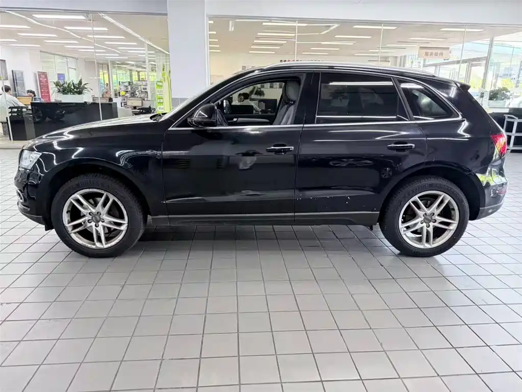 Audi Q5 2017 40 TFSI Technology фото 3