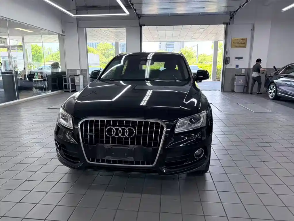 Audi Q5 2017 40 TFSI Technology фото 2
