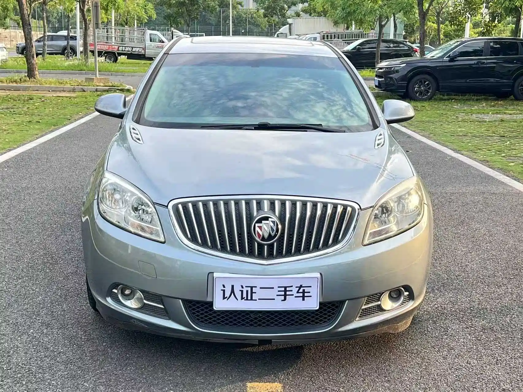 Фото 2 - Buick Excelle