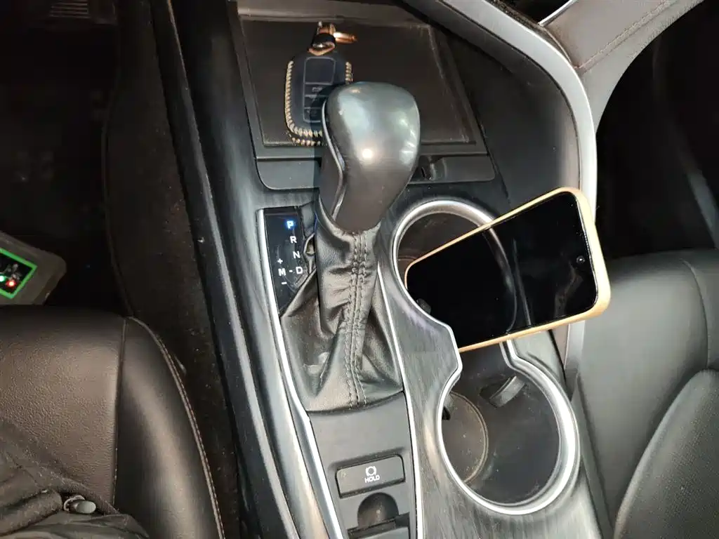 Toyota Camry 2023 2.0G Luxury Edition фото 14