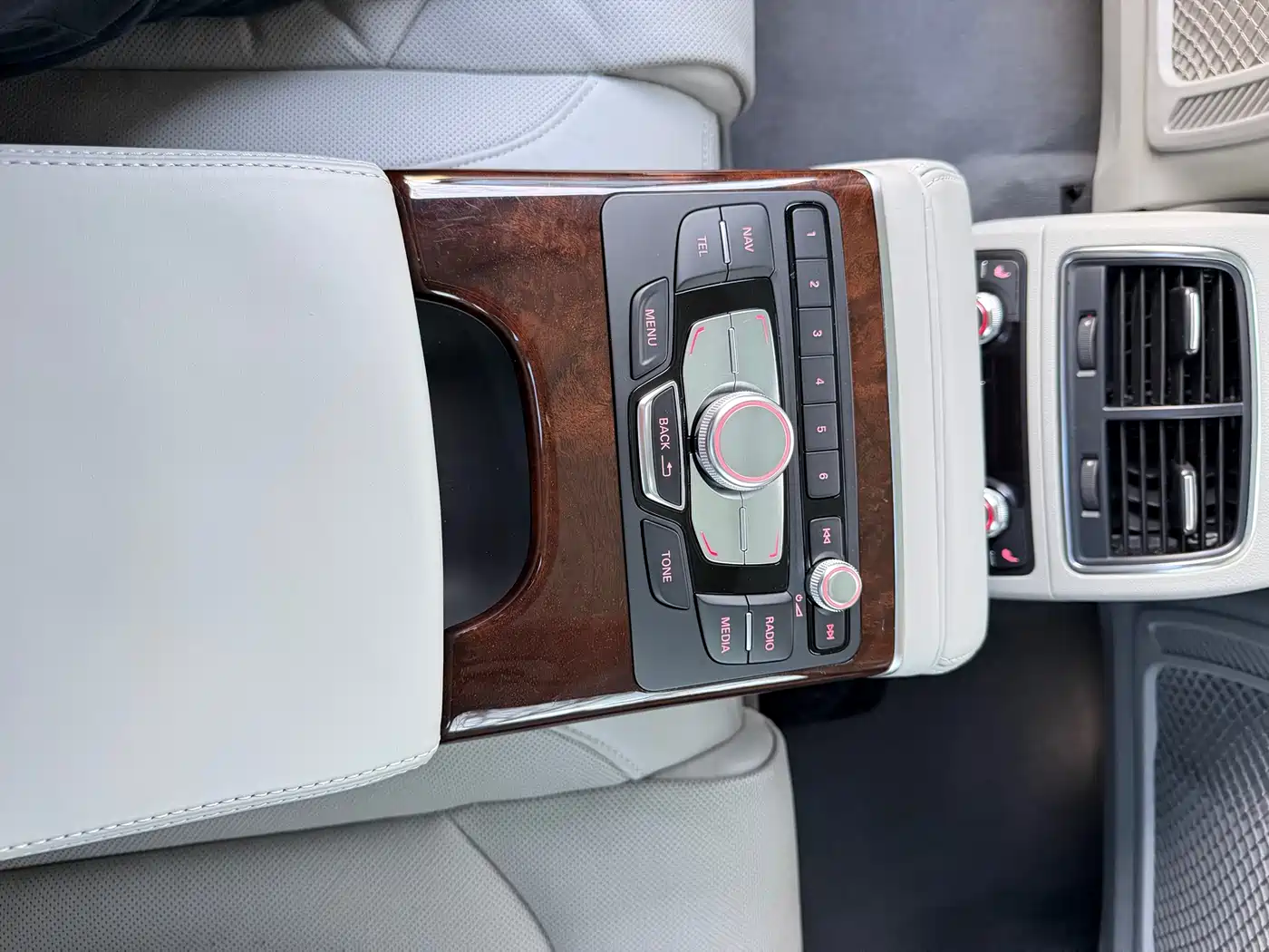 Audi A6L 2014 35 FSI Comfort фото 20