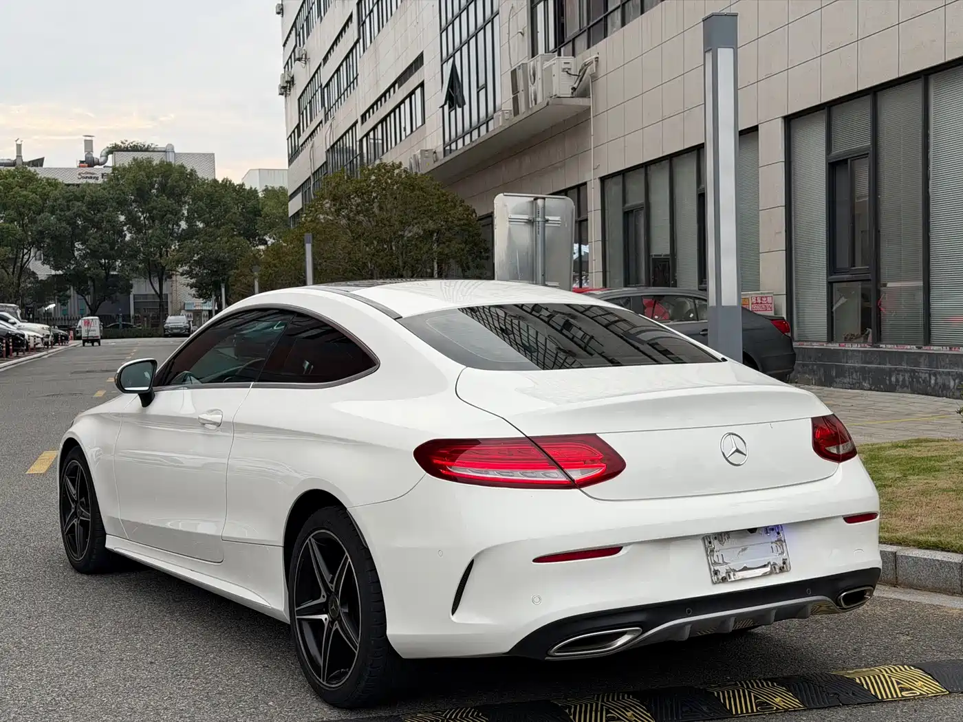 Mercedes-Benz C-Class (Import) 2018 C 200 Coupe фото 13