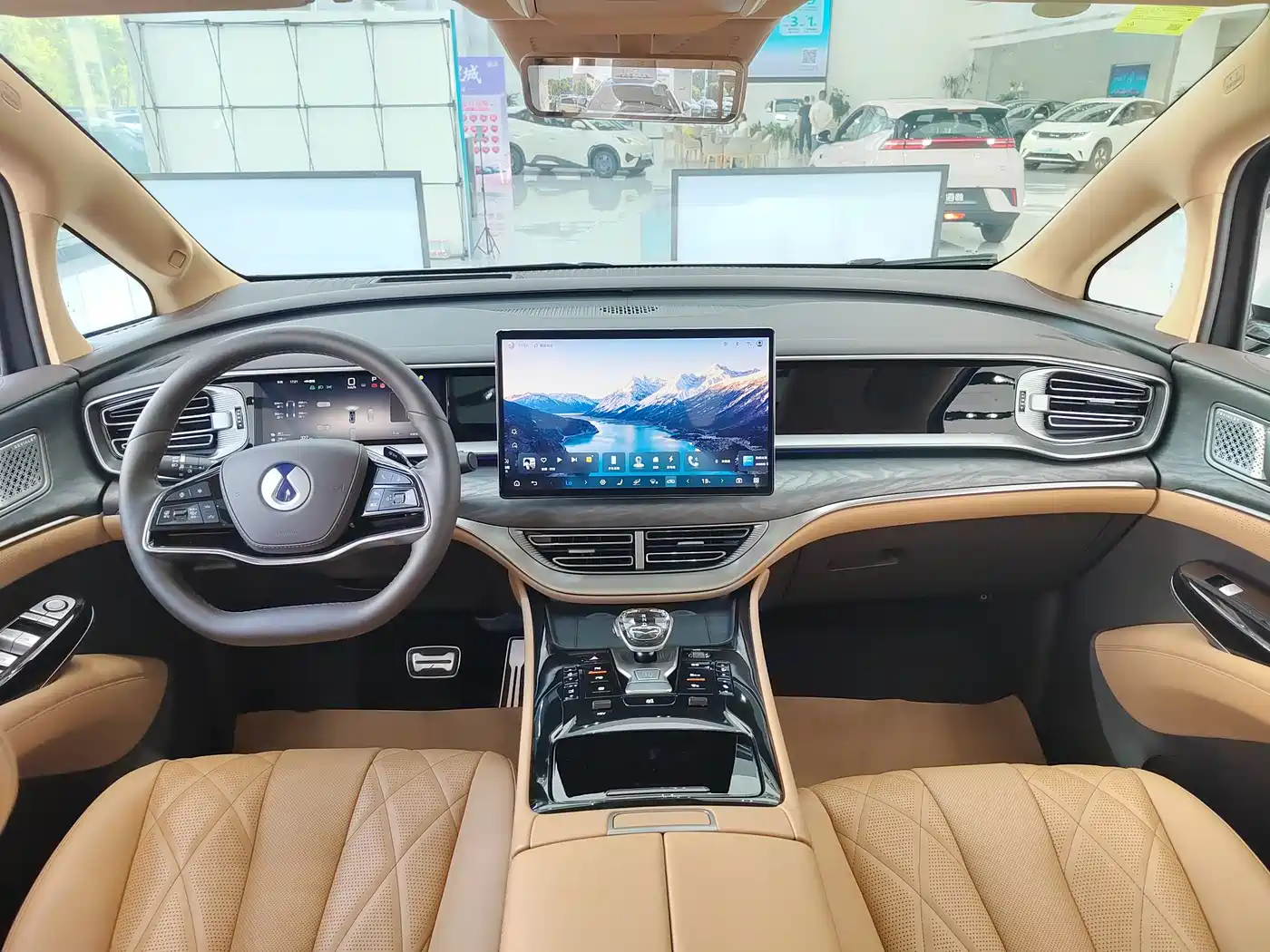Denza D9 2025 DM-i Smart Drive Edition 1020 AWD Prestige фото 8