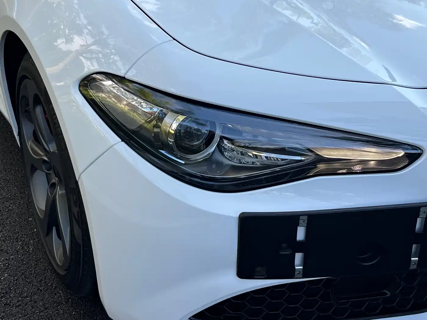 Alfa Romeo Giulia 2018 2017 2.0T 280HP Luxury Edition