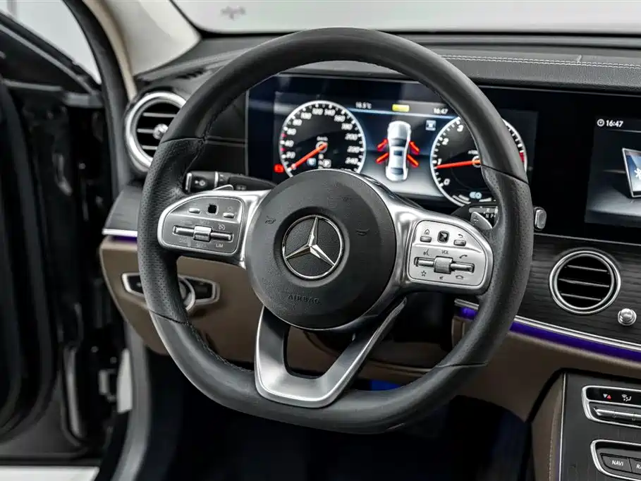 Mercedes-Benz E-Class 2020 E 260 L Sport 4MATIC фото 28
