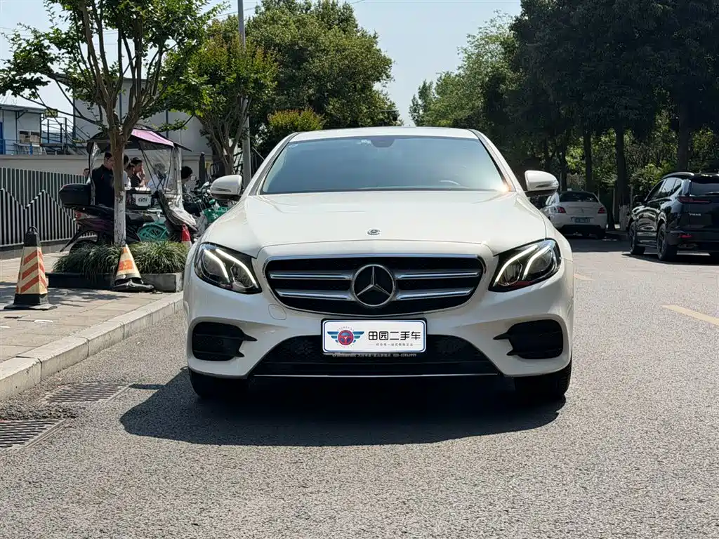 Mercedes-Benz E-Class 2019 E 200 L Sport фото 2
