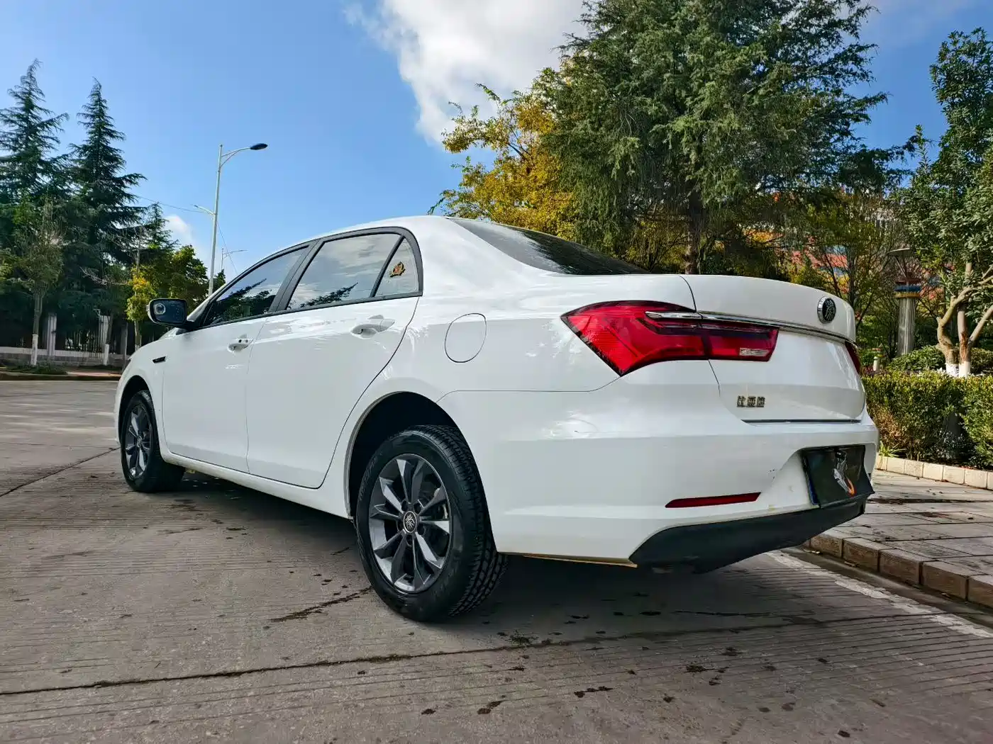 BYD Qin 2019 1.5L Manual Luxury Edition фото 4