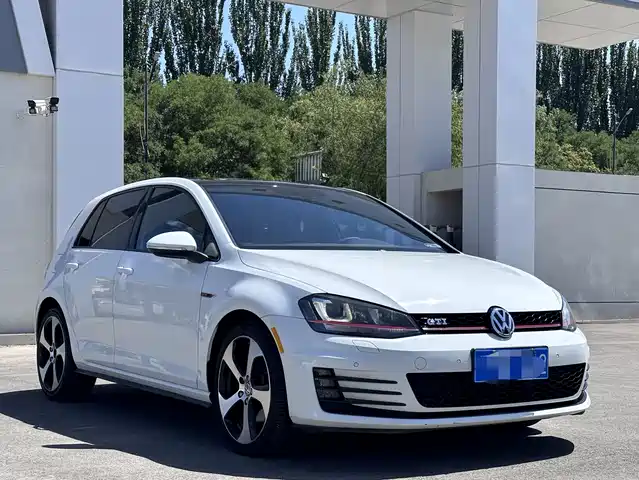 Volkswagen Golf GTI 2016 2.0TSI GTI — фото 3