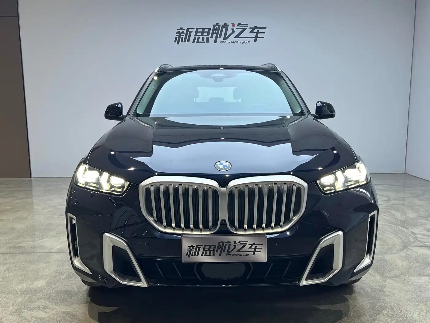 BMW X5 2023 xDrive 30Li Premium M Sport Package фото 4