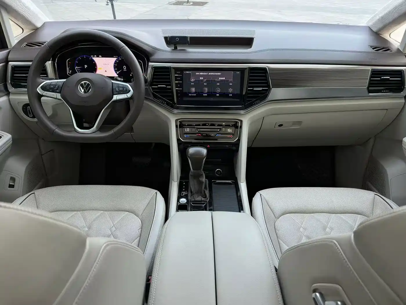 Volkswagen Viloran 2020 2020 380TSI Premium