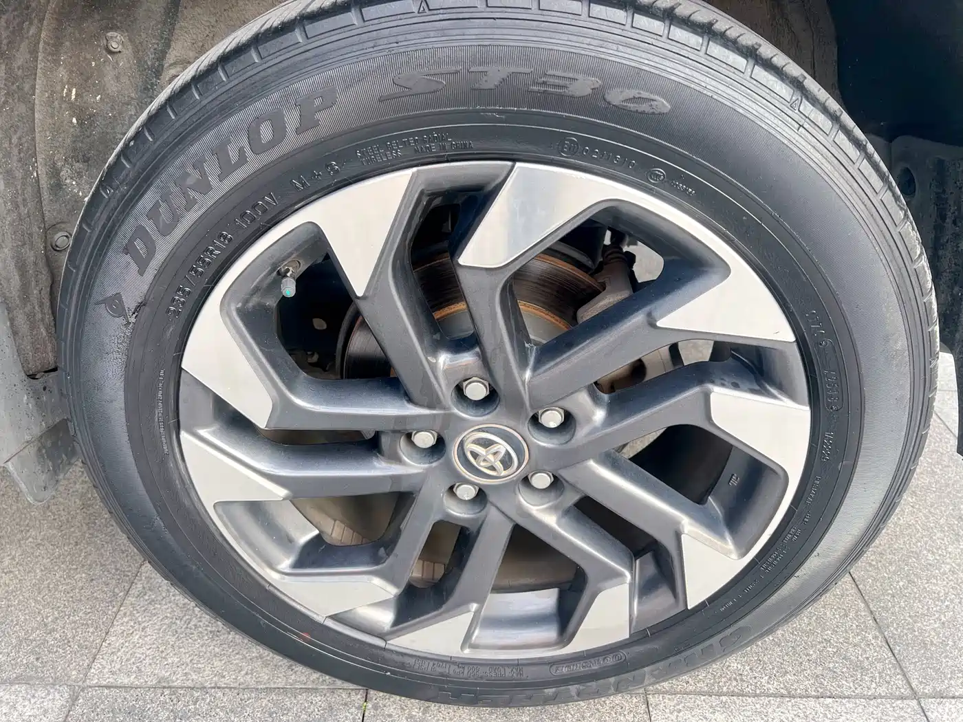 Toyota RAV4 Rongfang 2018 2.5L Automatic 4WD Elite i Edition фото 14