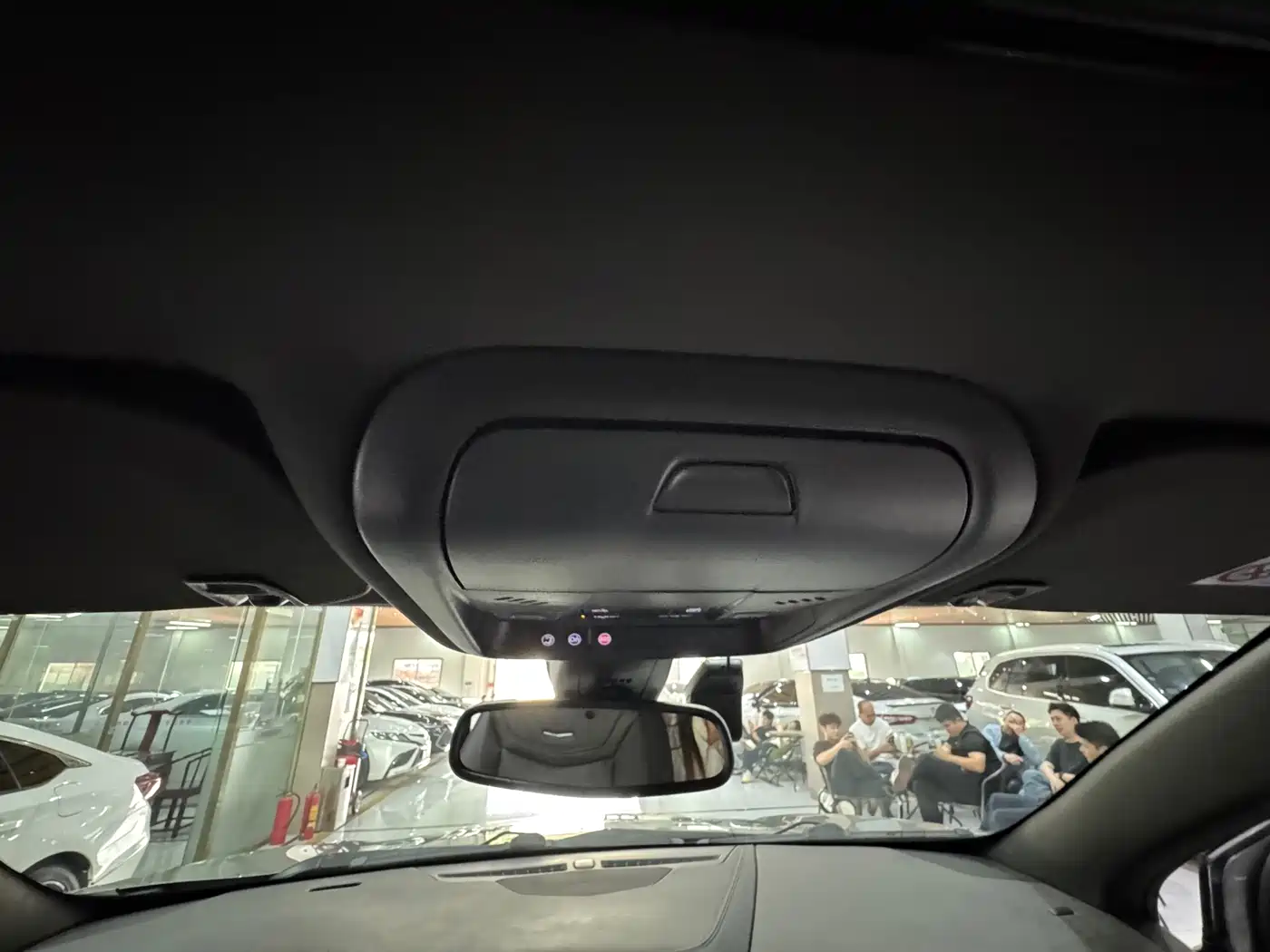 Cadillac XT5 2022 2.0T 2WD Luxury фото 10