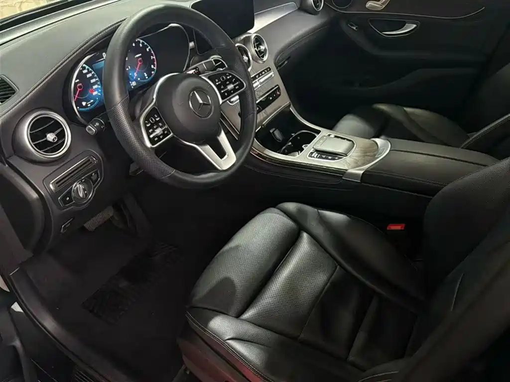 Mercedes-Benz GLC 2020 Facelift GLC 300 L 4MATIC Dynamic фото 14