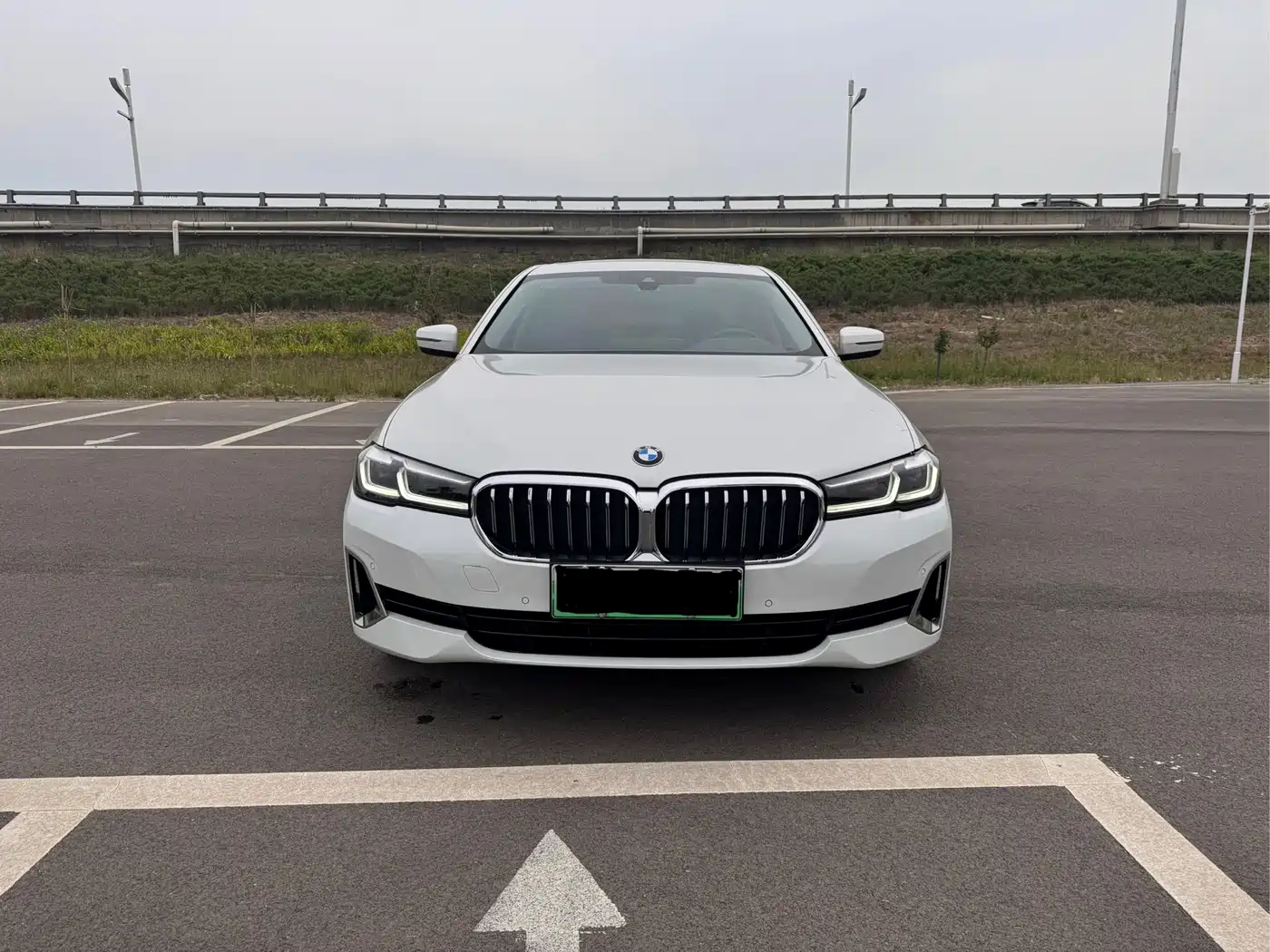 BMW 5 Series New Energy 2021 535Le Luxury Package фото 2