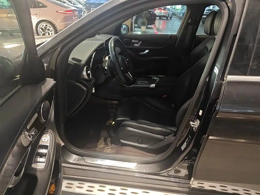 Mercedes-Benz GLC 2020 Facelift GLC 300 L 4MATIC Dynamic фото 8