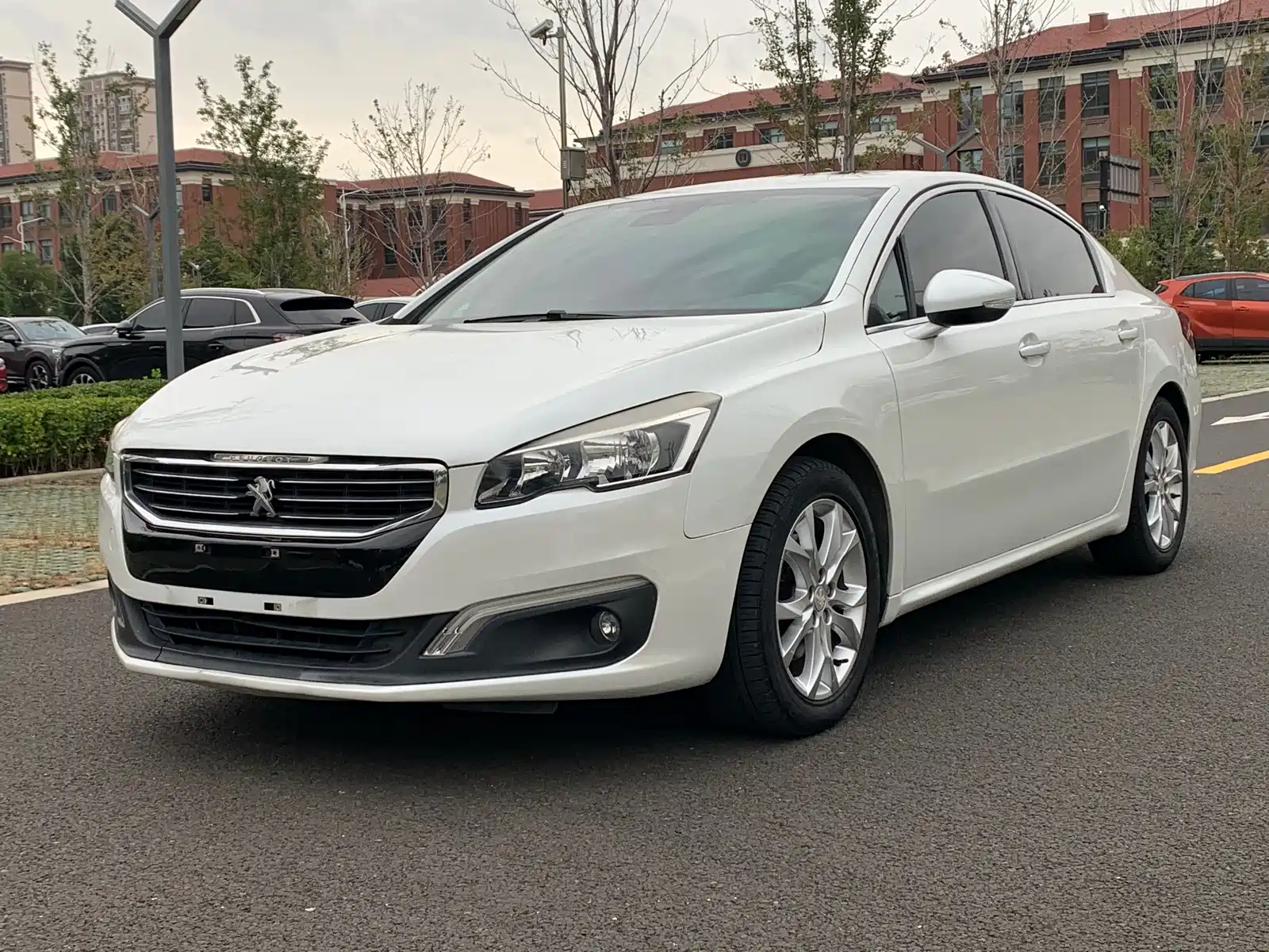 Photo 1 - Peugeot 508