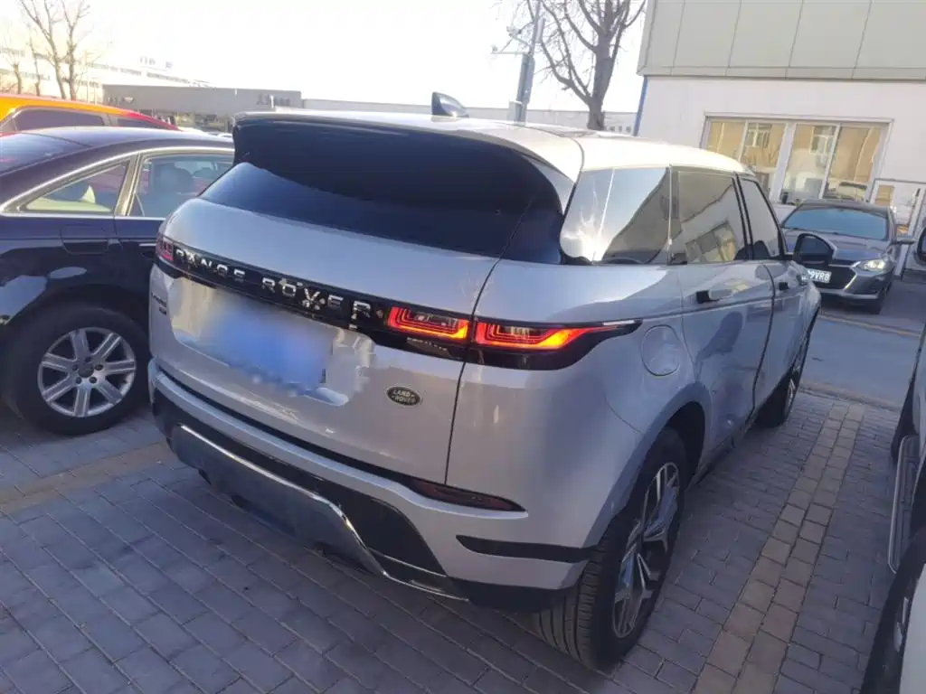 Land Rover Range Rover Evoque 2021 Range Rover Evoque L 249PS R-Dynamic HSE Luxury Edition фото 7