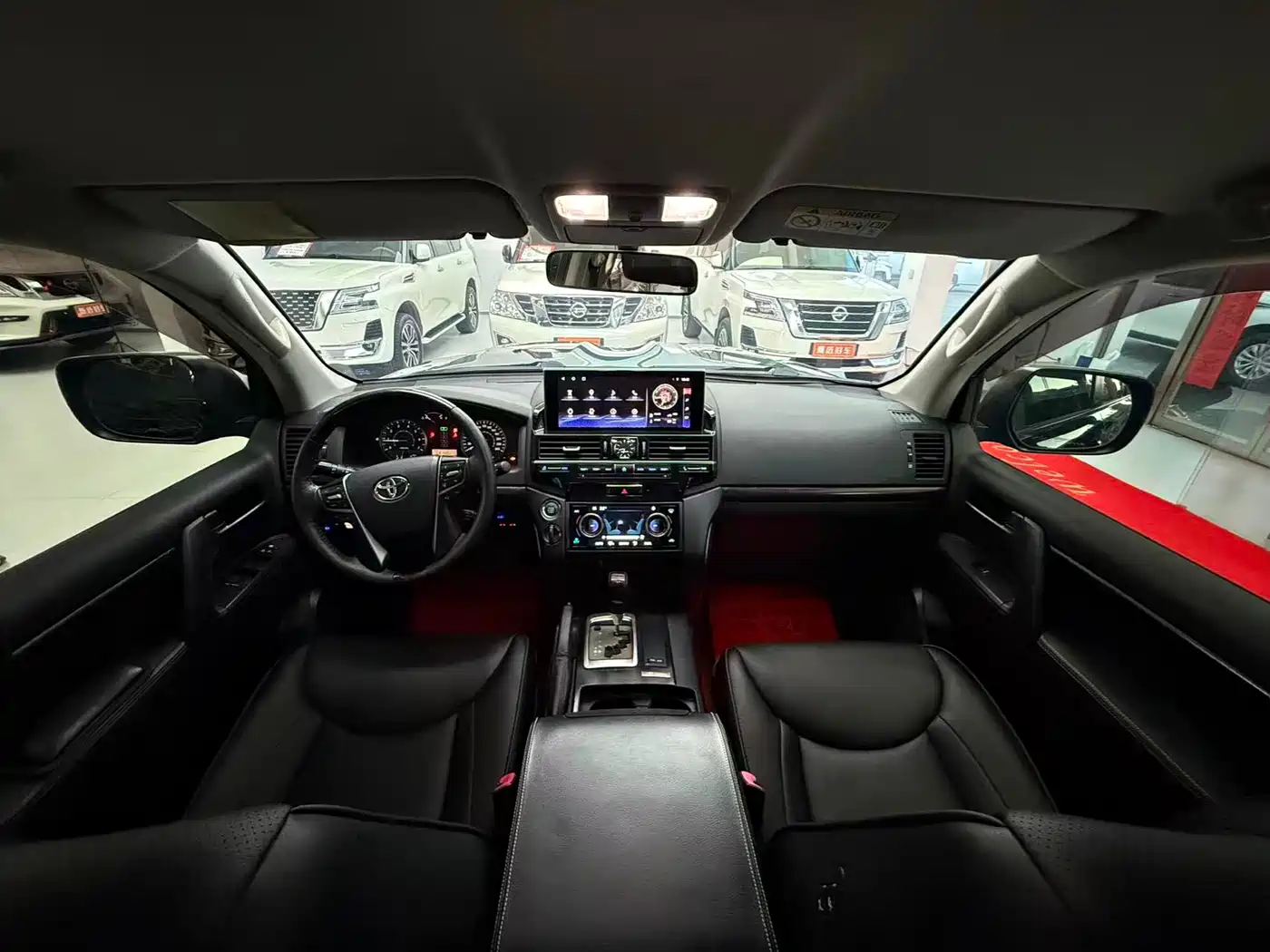 Toyota Land Cruiser (Import) 2015 4.0L V6 Middle East Limited Edition фото 5