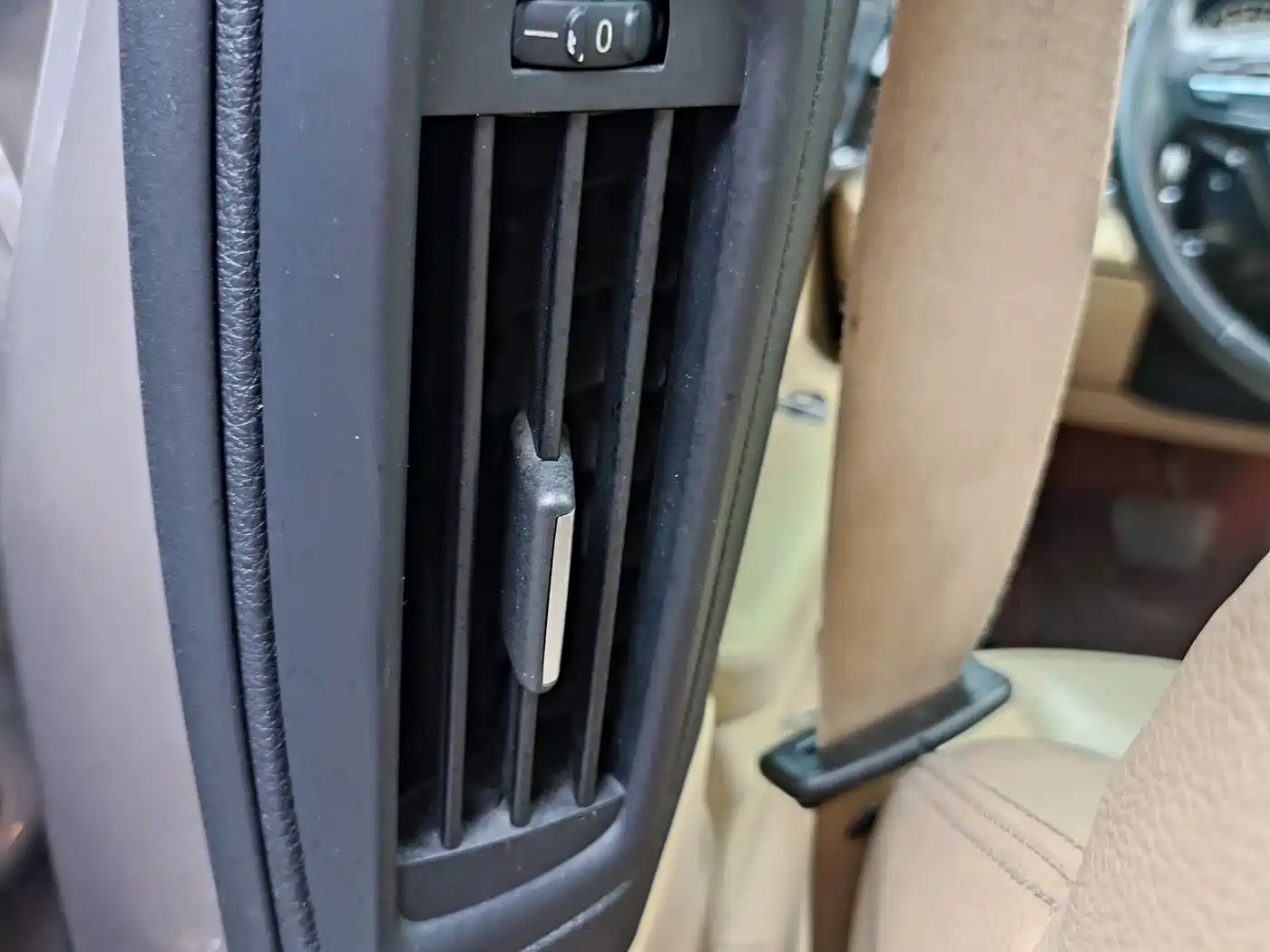 BMW 7 Series 2009 740Li Premium фото 38