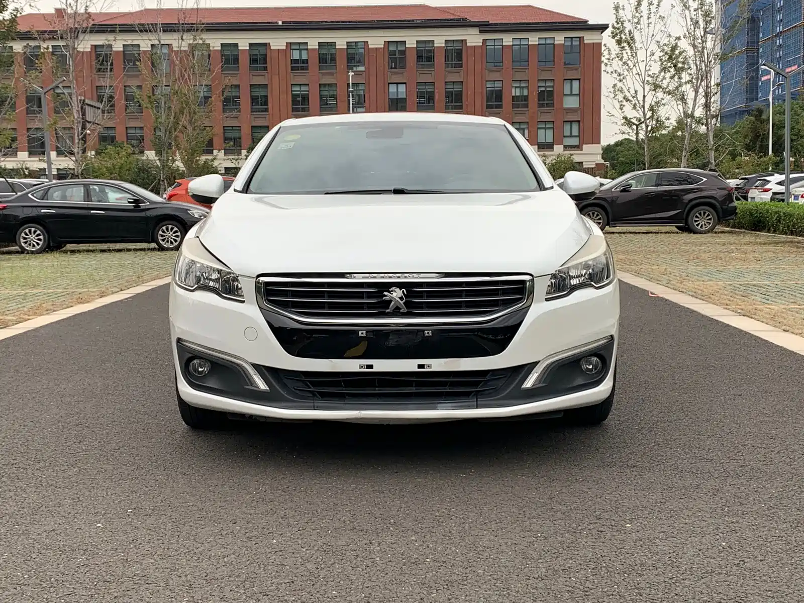 Photo 2 - Peugeot 508