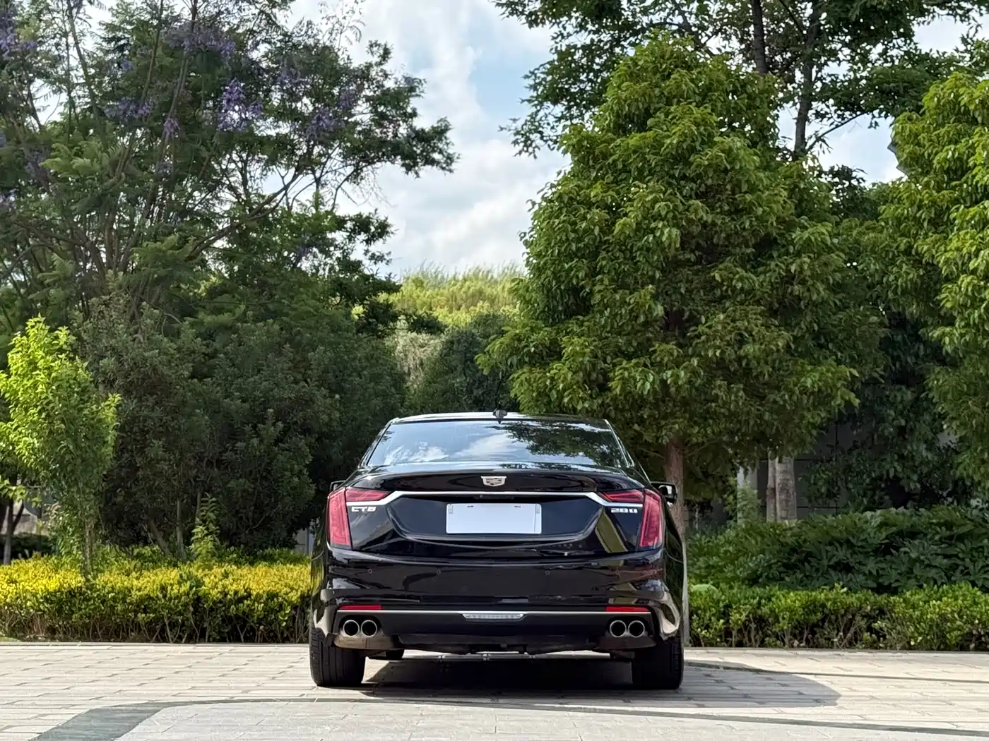 CADILLAC CT6