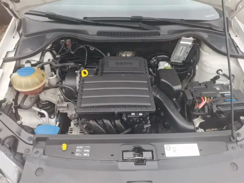 Volkswagen Polo 2016 1.4L Manual Trend фото 20