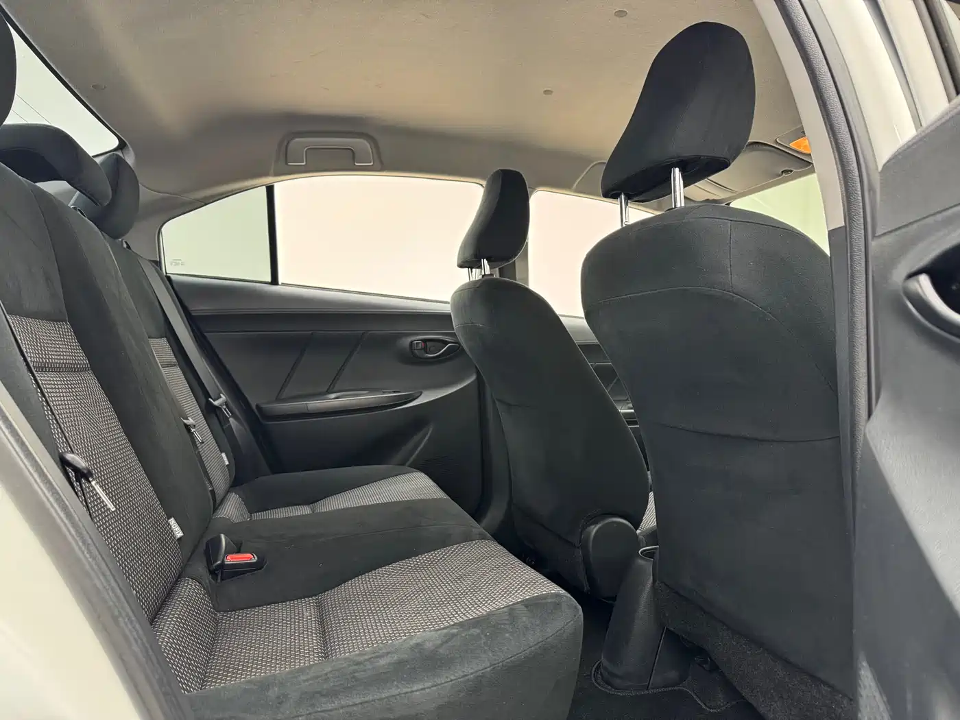 Toyota Vios 2017 1.5L CVT Pioneer фото 25