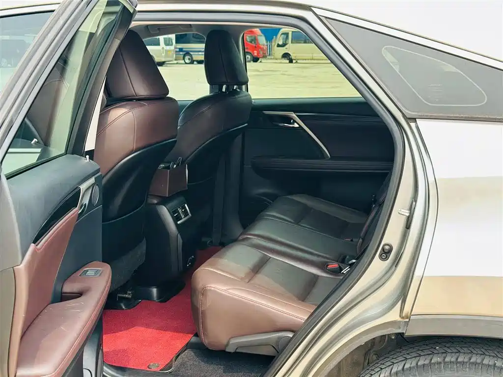 Lexus RX 2020 Facelift 300 2WD Comfort Edition фото 7