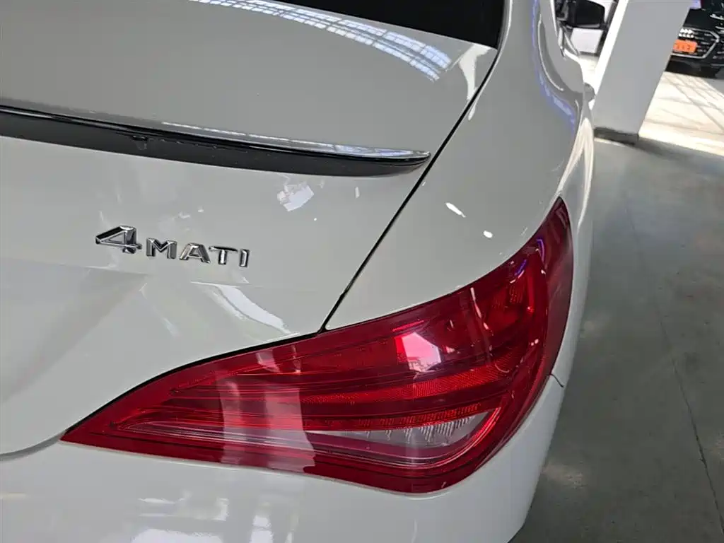Mercedes-Benz CLA (Import) 2014 CLA 260 4MATIC фото 8