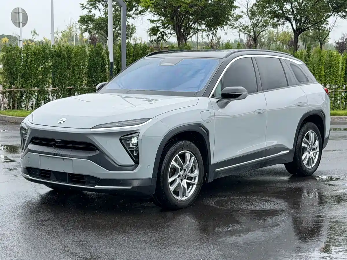 Фото 1 - NIO ES6