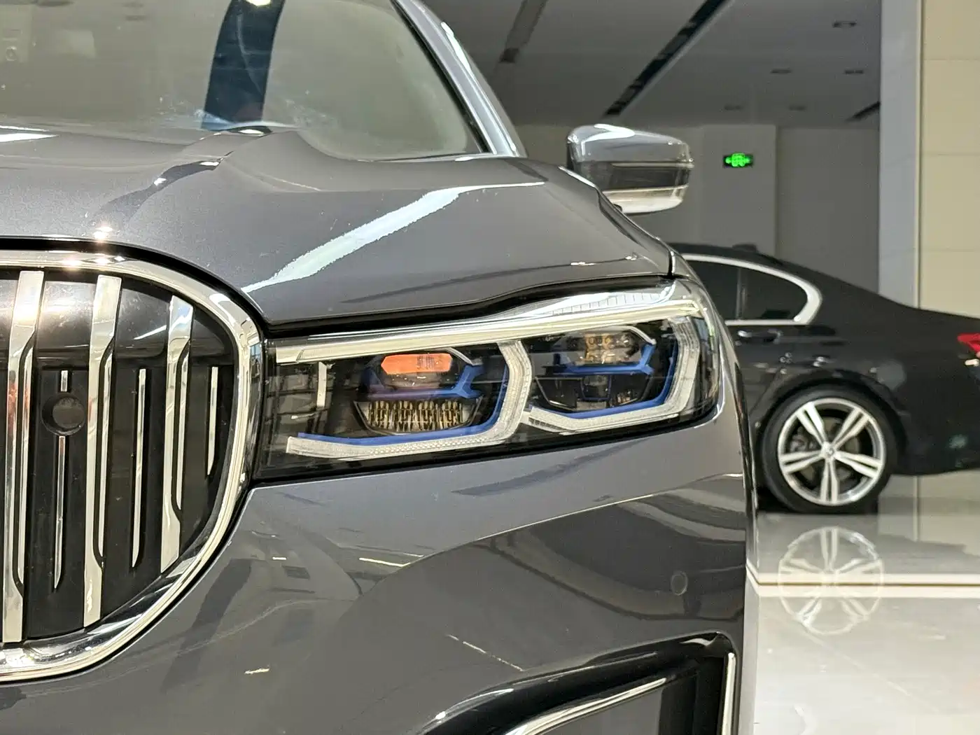 BMW 7 Series 2019 750Li xDrive V8 Luxury Package фото 4
