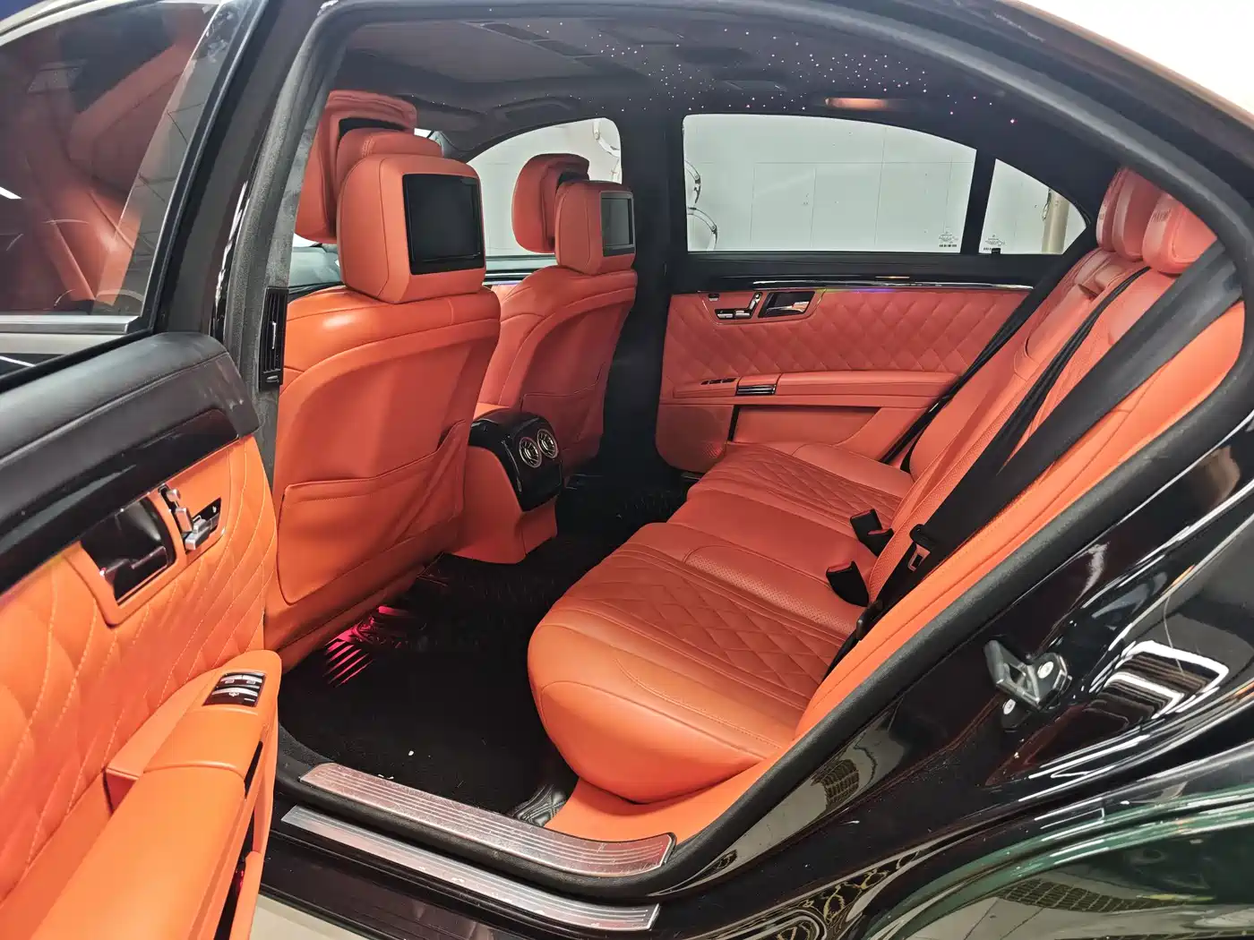 Mercedes-Benz S-Class 2012 S 300 L Premium Grand Edition фото 11