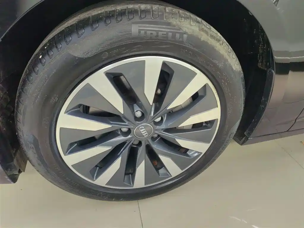 Audi A6L 2021 45 TFSI Exclusive Elegance фото 25