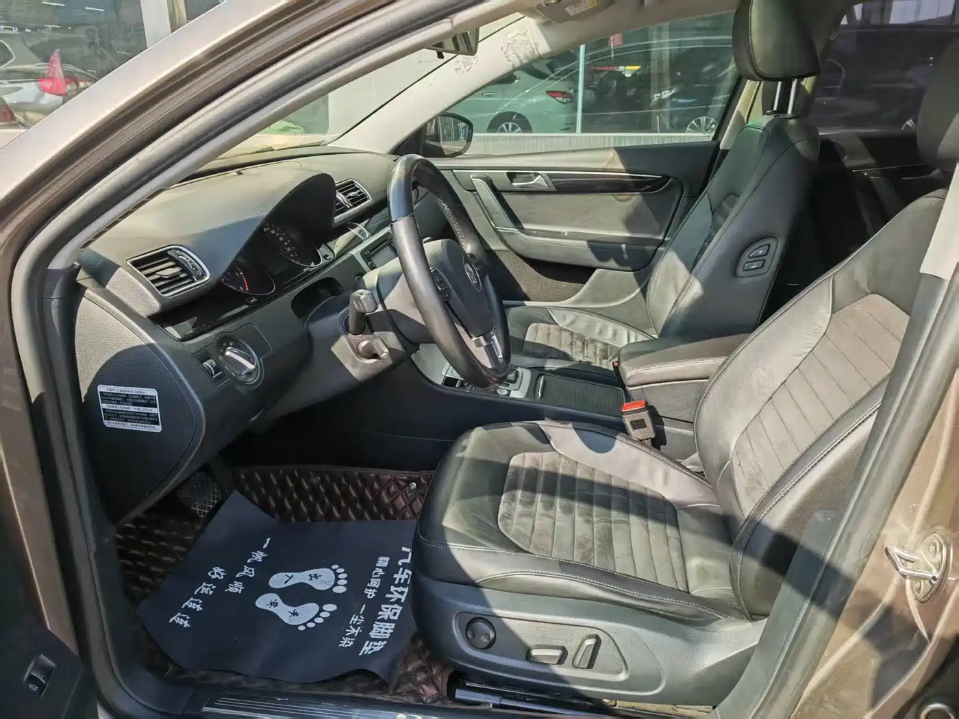 Volkswagen Magotan 2015 Facelift 2.0TSI Luxury фото 5
