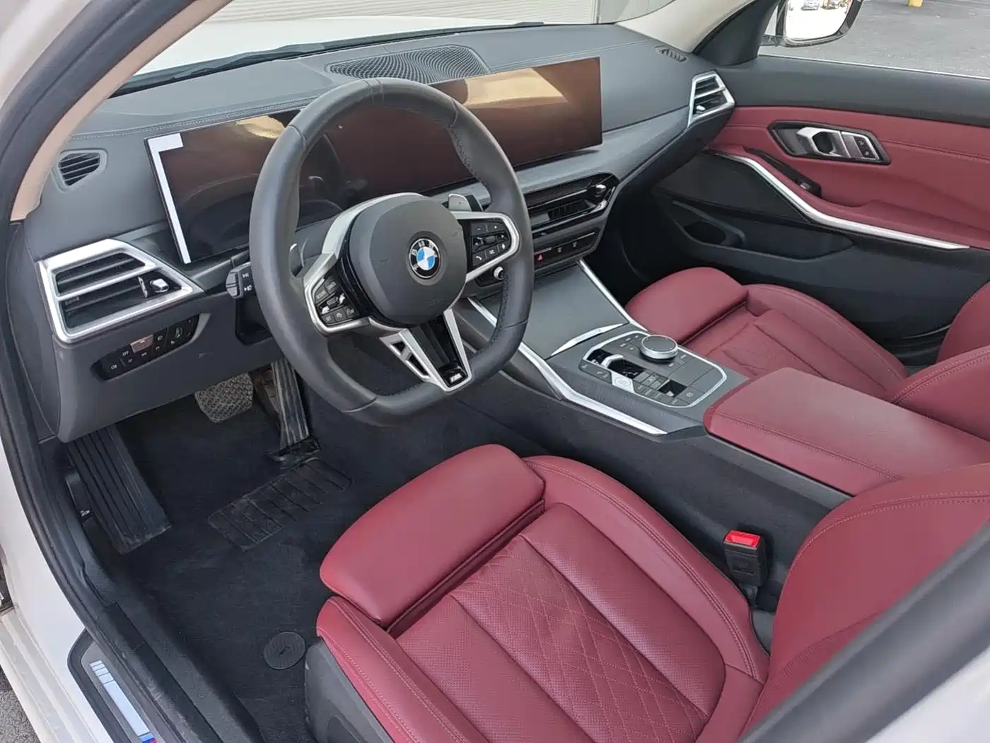 BMW 3 Series 2025 325Li M Sport Package фото 10