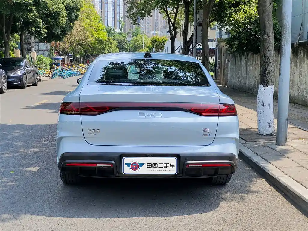 BYD Qin L 2025 DM-i Smart Drive Edition 120KM Surpassing фото 5